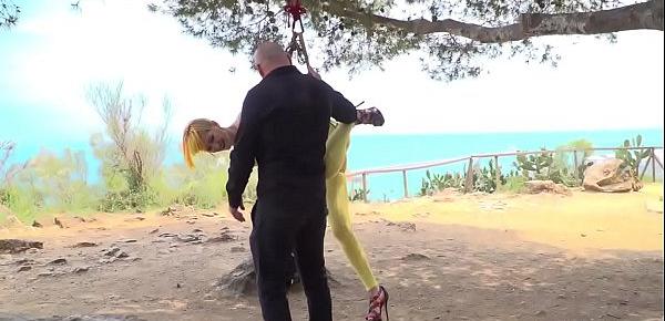  Yellow hair slut anal fucked outdoor